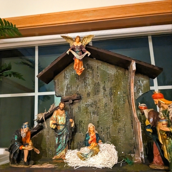 Nativity set